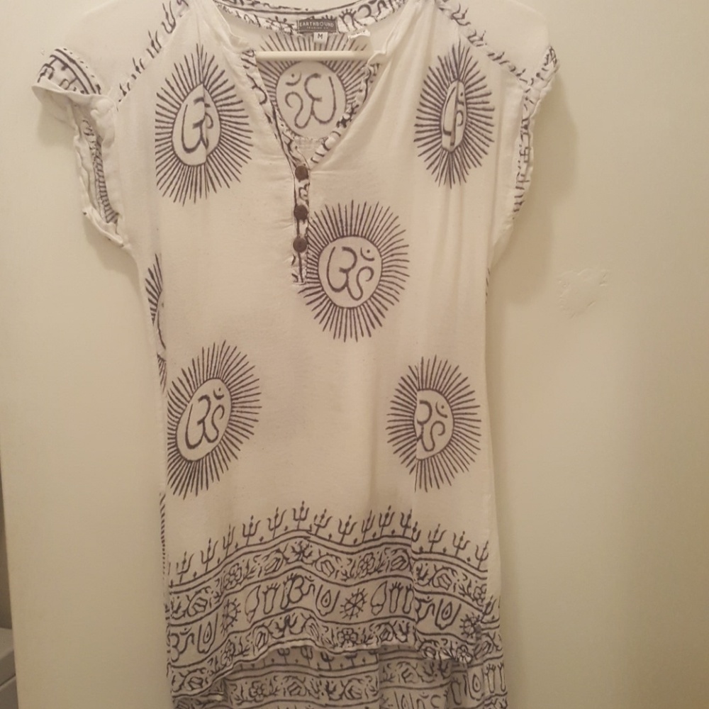 Earthbound medium size shirt